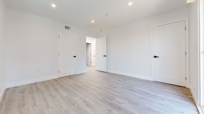 Photo - 1435 Westmoreland Ave Unit 1435