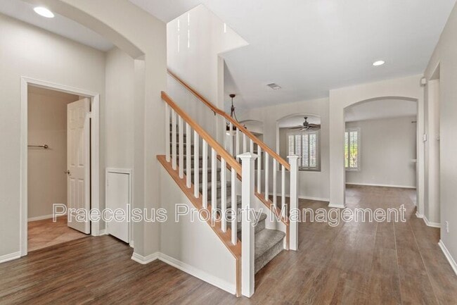 Photo - 421 Corte Calypso