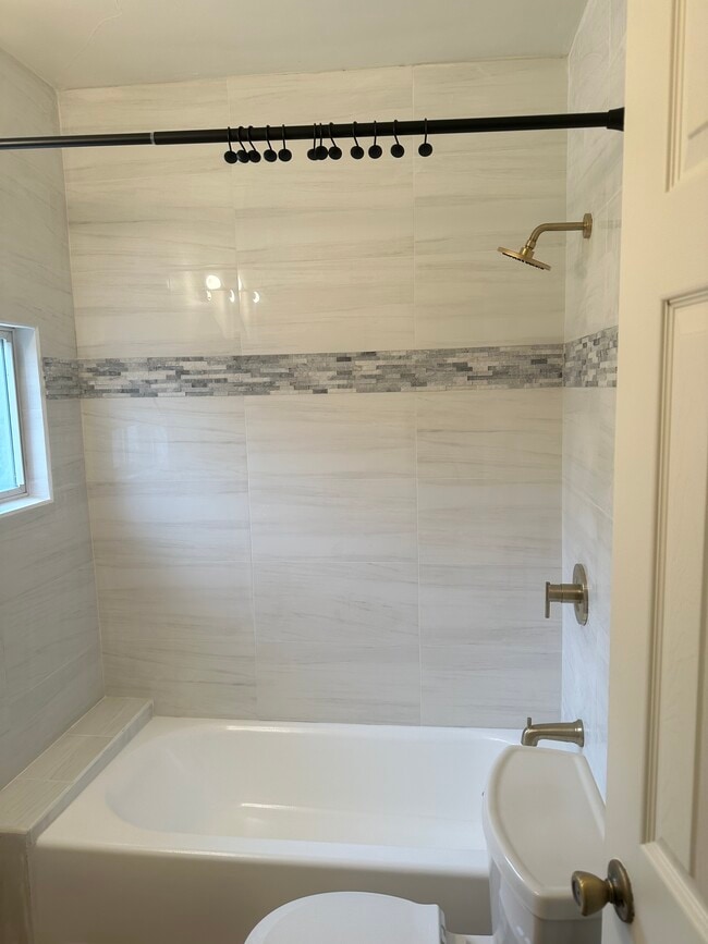 Photo - 2602 Aviation Blvd