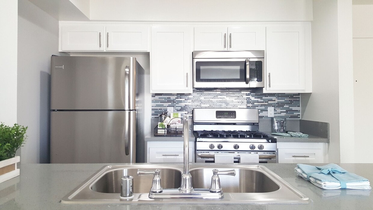 Floor Plan - R EA 2+1.5 TH