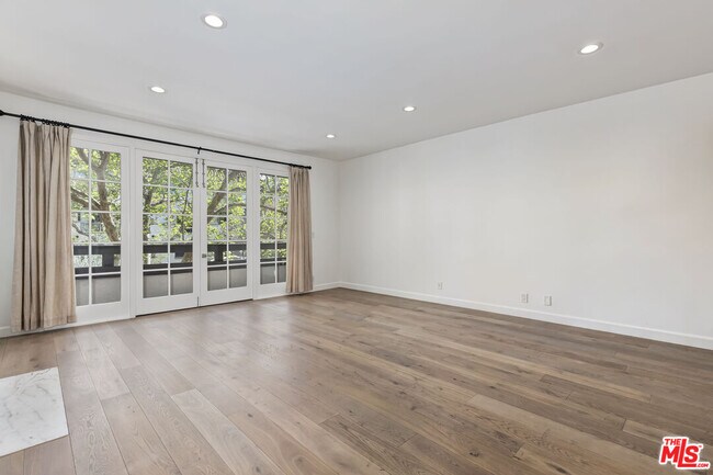 Photo - 133 S Oakhurst Dr Unit 205