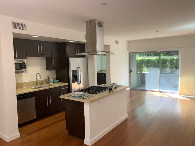 Photo - 4547 Eagle Rock Blvd