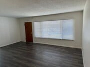 Photo - 24800 Walnut St