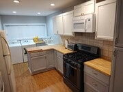 Photo - 534 W 39th St Apartment Unit 534