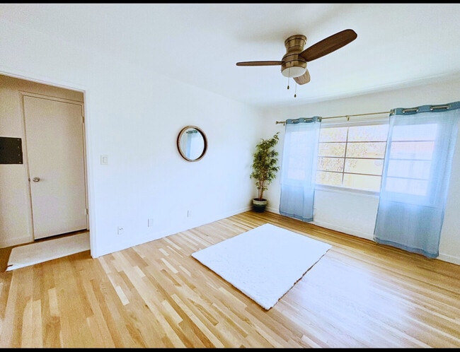 Photo - 1553 Riverside Dr