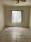 Photo - 600 E Maple St Apartments