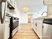 Photo - 11817 Victory Blvd Unit 114