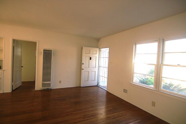 Photo - 507 S Verdugo Rd