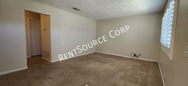 Photo - 42000 Blueflax Ave