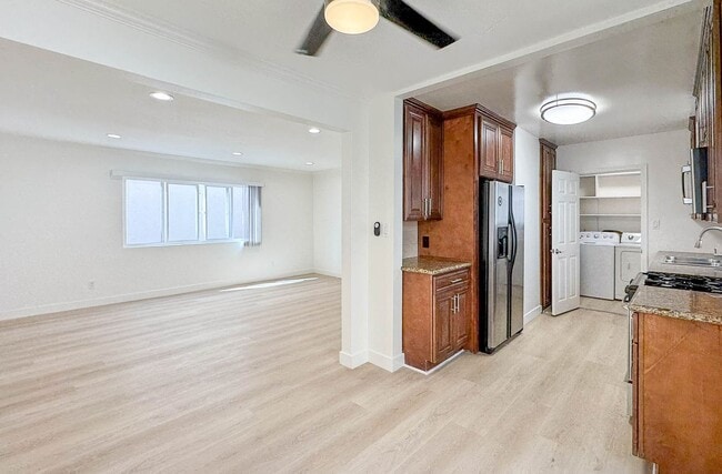 Photo - 2607 Abbot Kinney Blvd Unit 2607