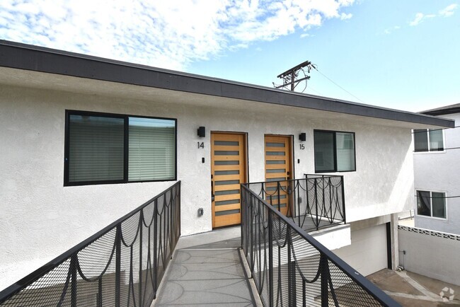 Building Photo - 2683 34th St Unit 14 Rental