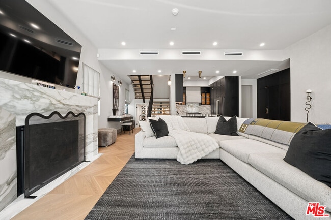 Photo - 656 Huntley Dr Unit 101