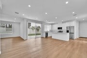 Photo - Modern Brand new 5-Bedroom Home for Lease ...