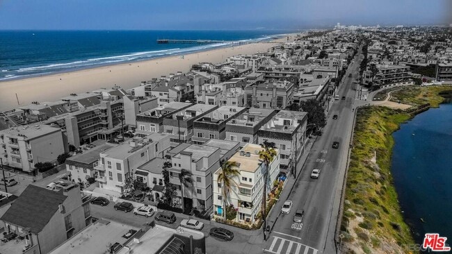 Photo - 29 Lighthouse St Unit 2