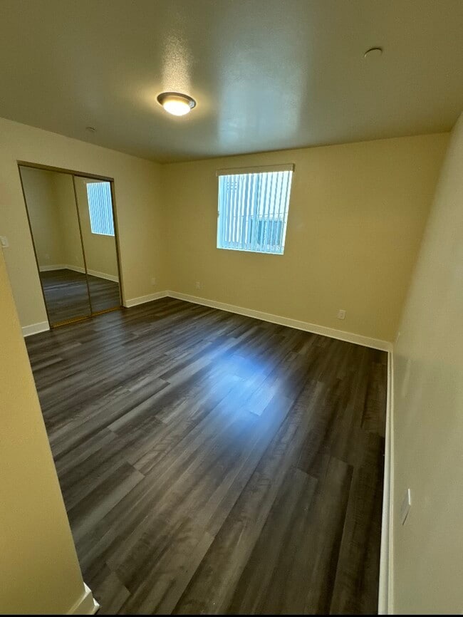 Photo - 617, 617 1/2, 619 W 83rd St.