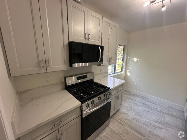 Building Photo - 1906 Pelham Ave Rental