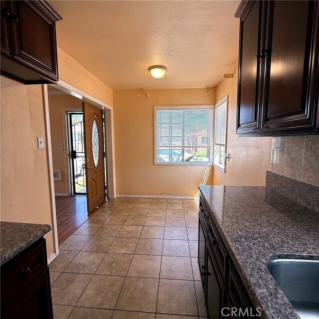 Photo - 4586 W 142nd St