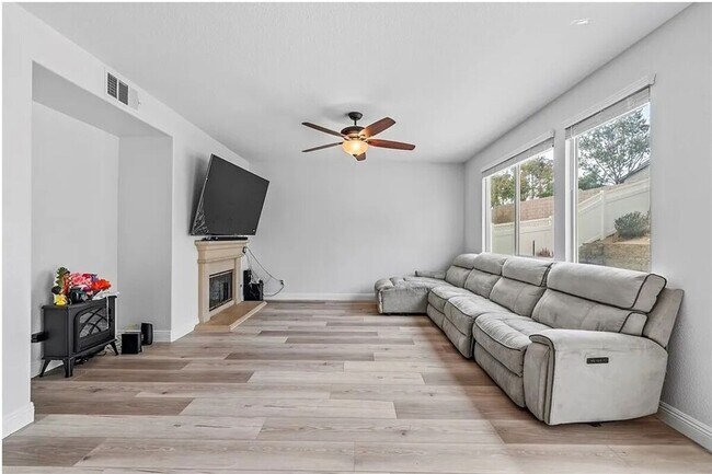 Photo - 23426 Mariner Way