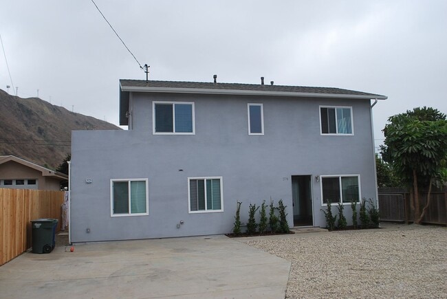 Building Photo - 822 Unit 274