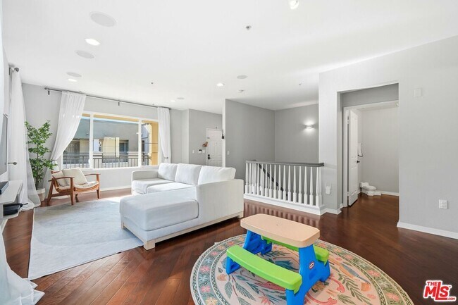 Photo - 6020 S Seabluff Dr Unit 433