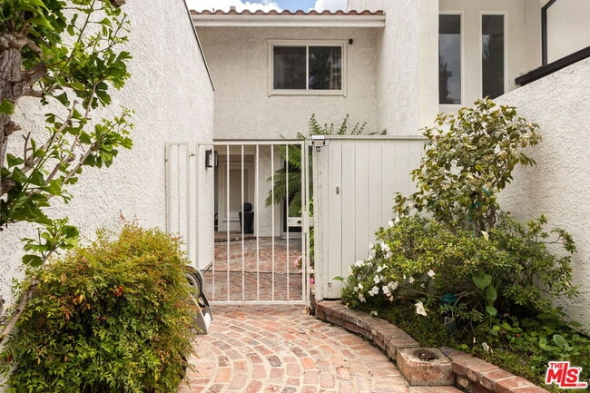 Photo - 2484 Angelo Dr