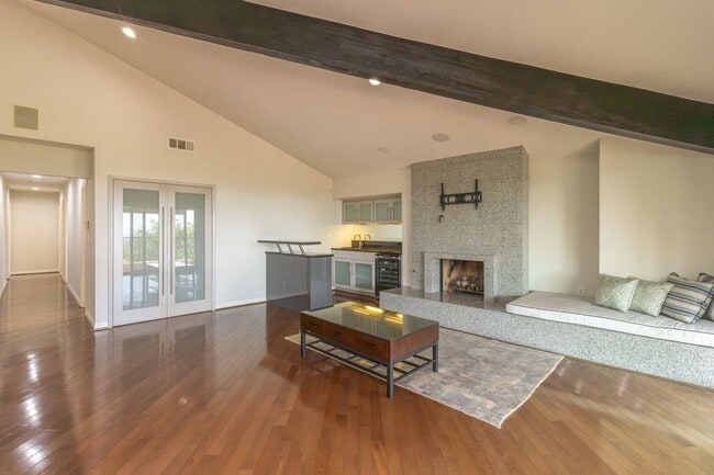 Photo - 1212 Arno Dr