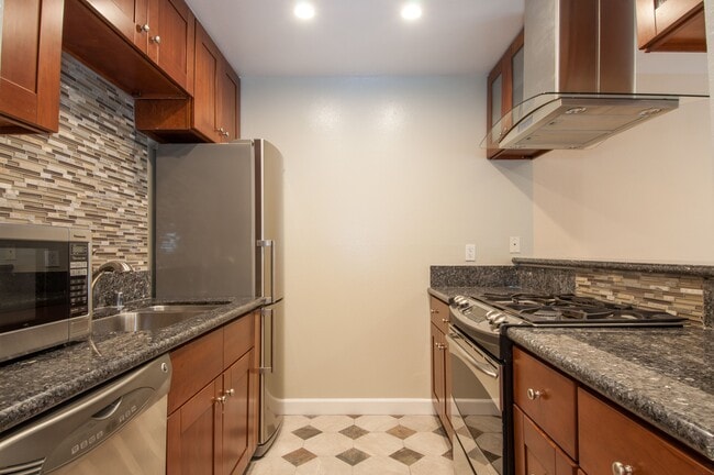 Photo - 2411 Prospect Ave Condo Unit #224