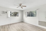 Photo - 6120 Radford Ave Apartment Unit 3