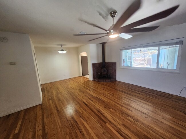 Photo - 2203 Ralene St