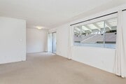 Photo - The perfect upstairs location down town Sa... House