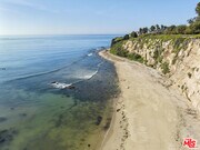 Photo - 6671 Dume Dr