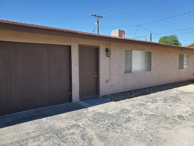 Building Photo - 6434 Linda Lee Dr Rental