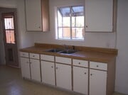 Kitchen - 4354 Coolidge Ave