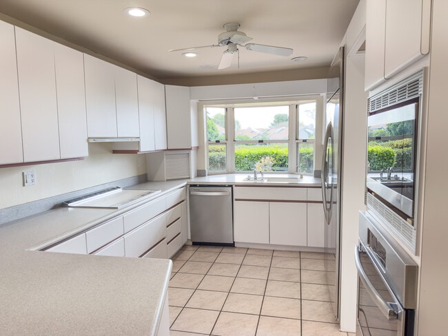 Photo - 2274 Caminito Castillo