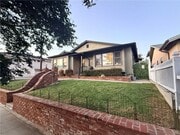 Photo - 970 W 8th St