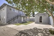 Photo - 14916 Wyandotte St