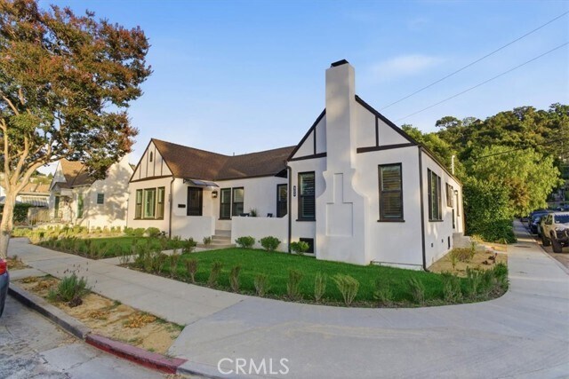 Photo - 900 Brier Ln