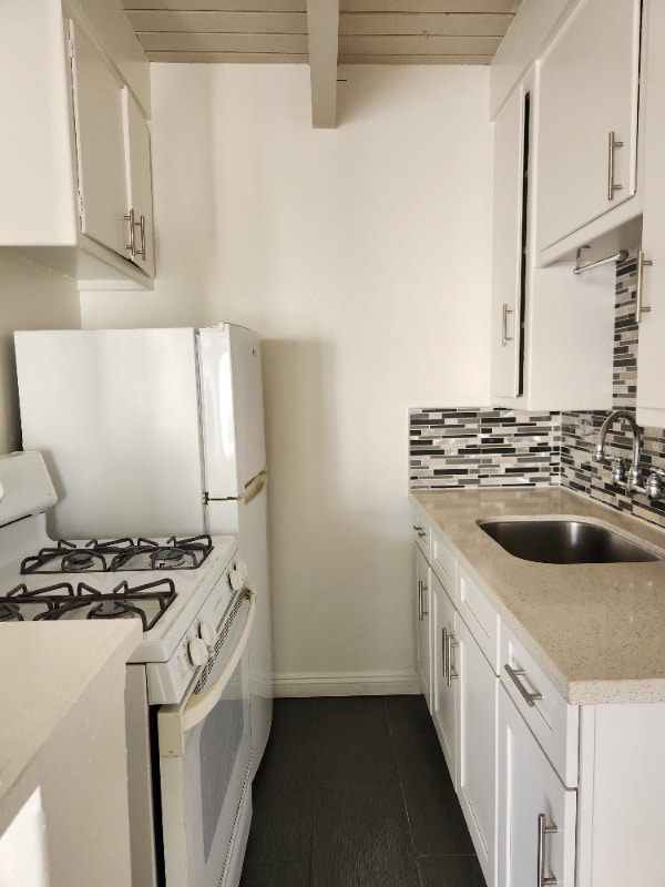 Photo - 1909 Beachwood Dr Unit 14