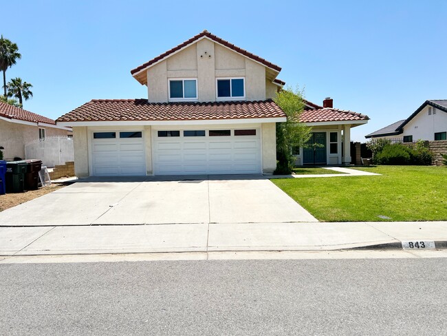Photo - 843 Rimrock Cir