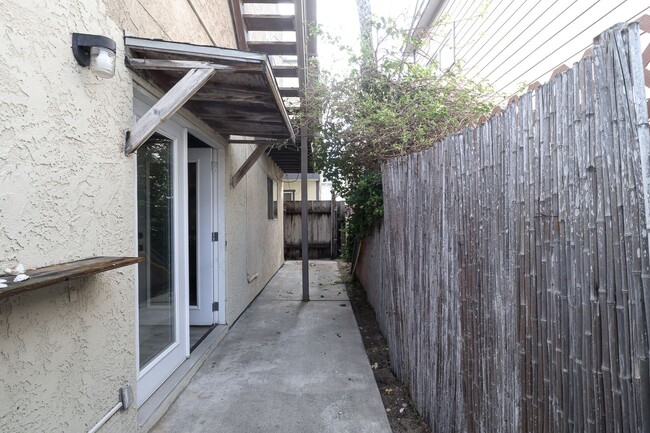 Building Photo - 109 Ojai Ave Unit 109 Ojai Ave.- Lower