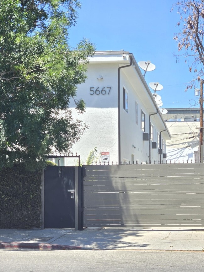 Photo - 5667 Fountain Ave Unit #8