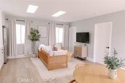 Photo - 739 N Frederic St Townhome