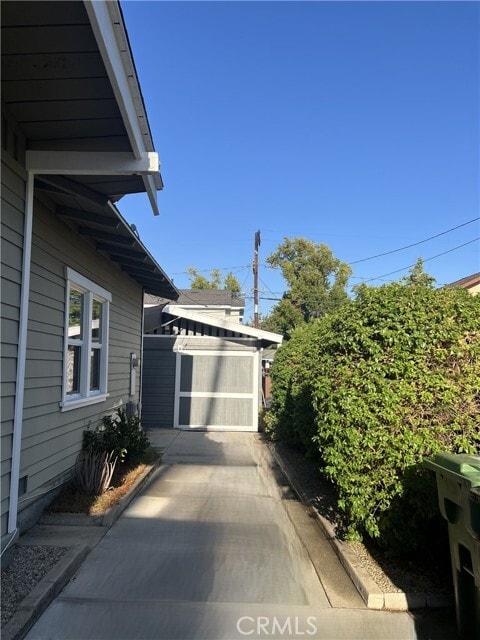 Photo - 702 N Bushnell Ave