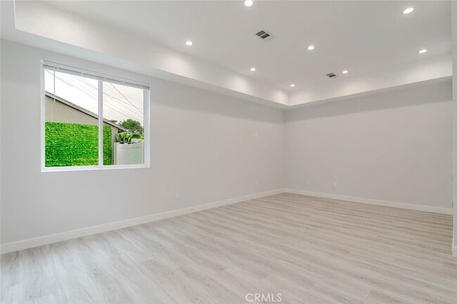 Photo - 9035 Rathburn Ave