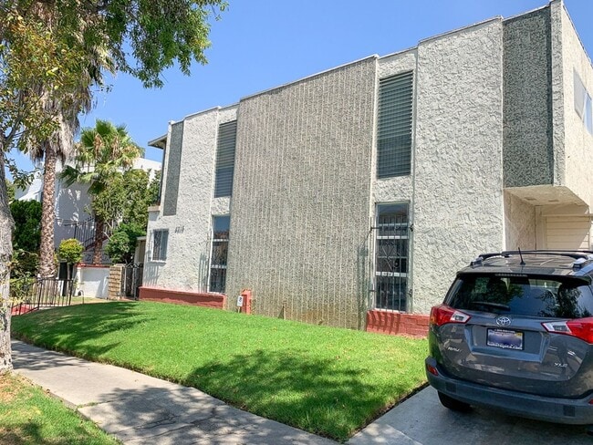 Beautiful 2 bed 2 bath for rent - Beautiful 2 bed 2 bath for rent Apartment Unit #2