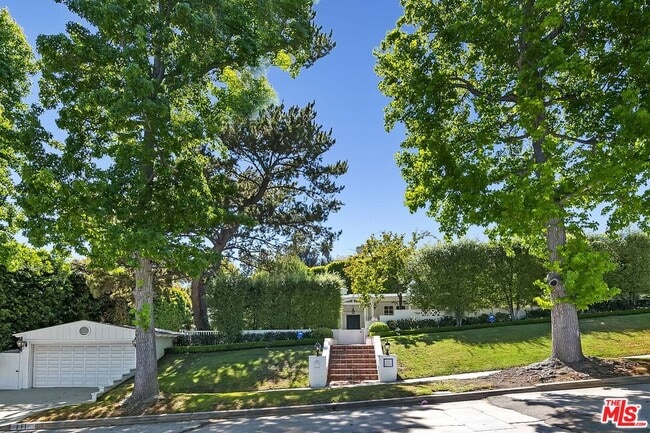 Photo - 111 S Glenroy Ave