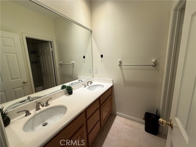 Photo - 3 Hollinwood