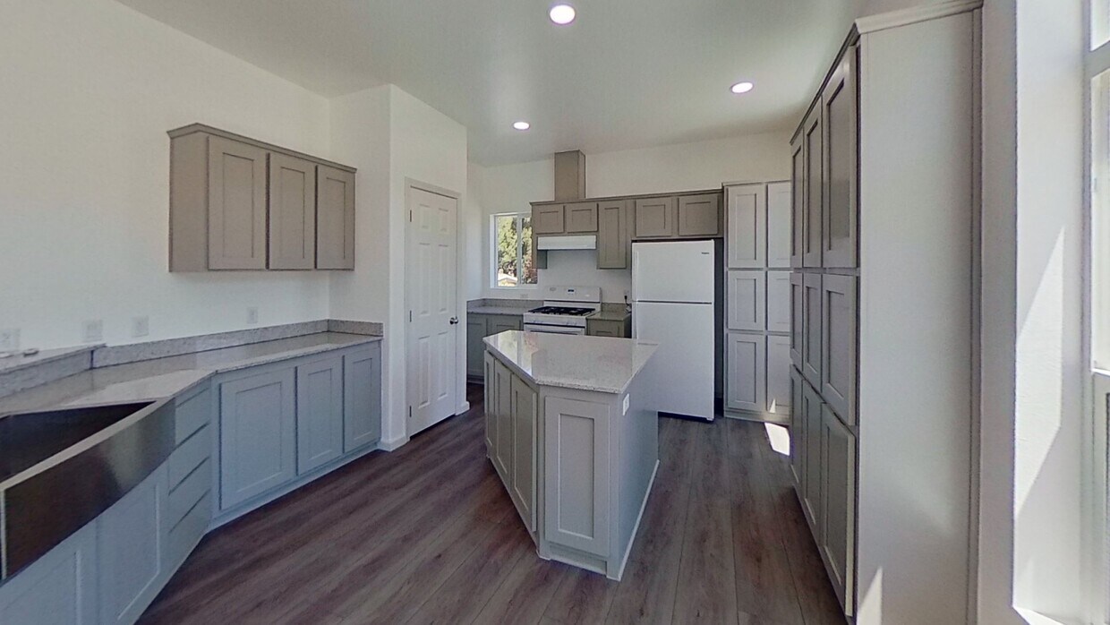 3D Tour - 152 Kings Pl House