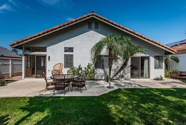 Building Photo - 729 Poinsettia Park S Rental