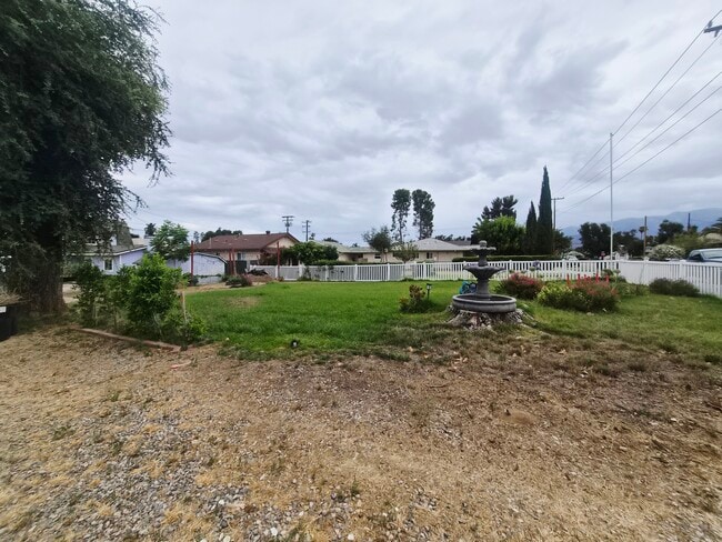 Photo - 737 Edgar Ave